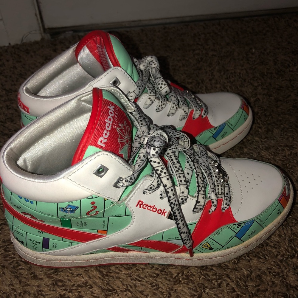 Reebok Sneakers